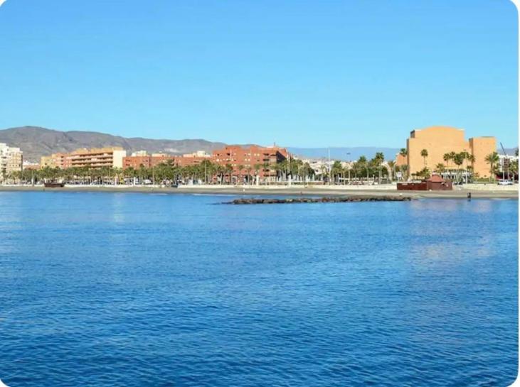 Playa Y Sol Z2 Leilighet Almería Eksteriør bilde